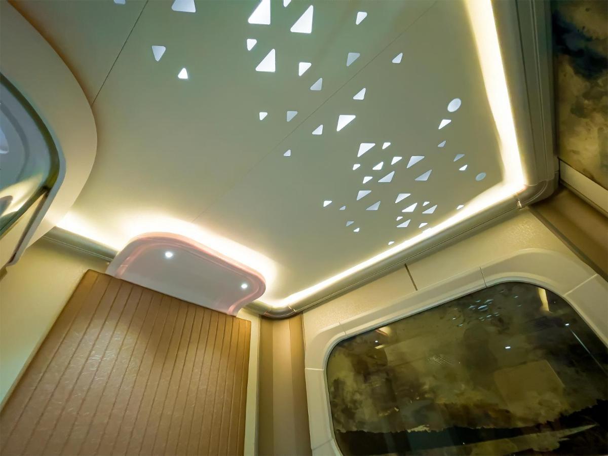Capsule hotel Caps Lock Future